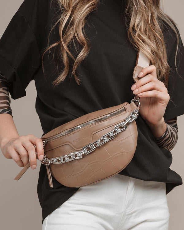 Bandolera y Riñonera Efecto Croco con Cadena Frontal